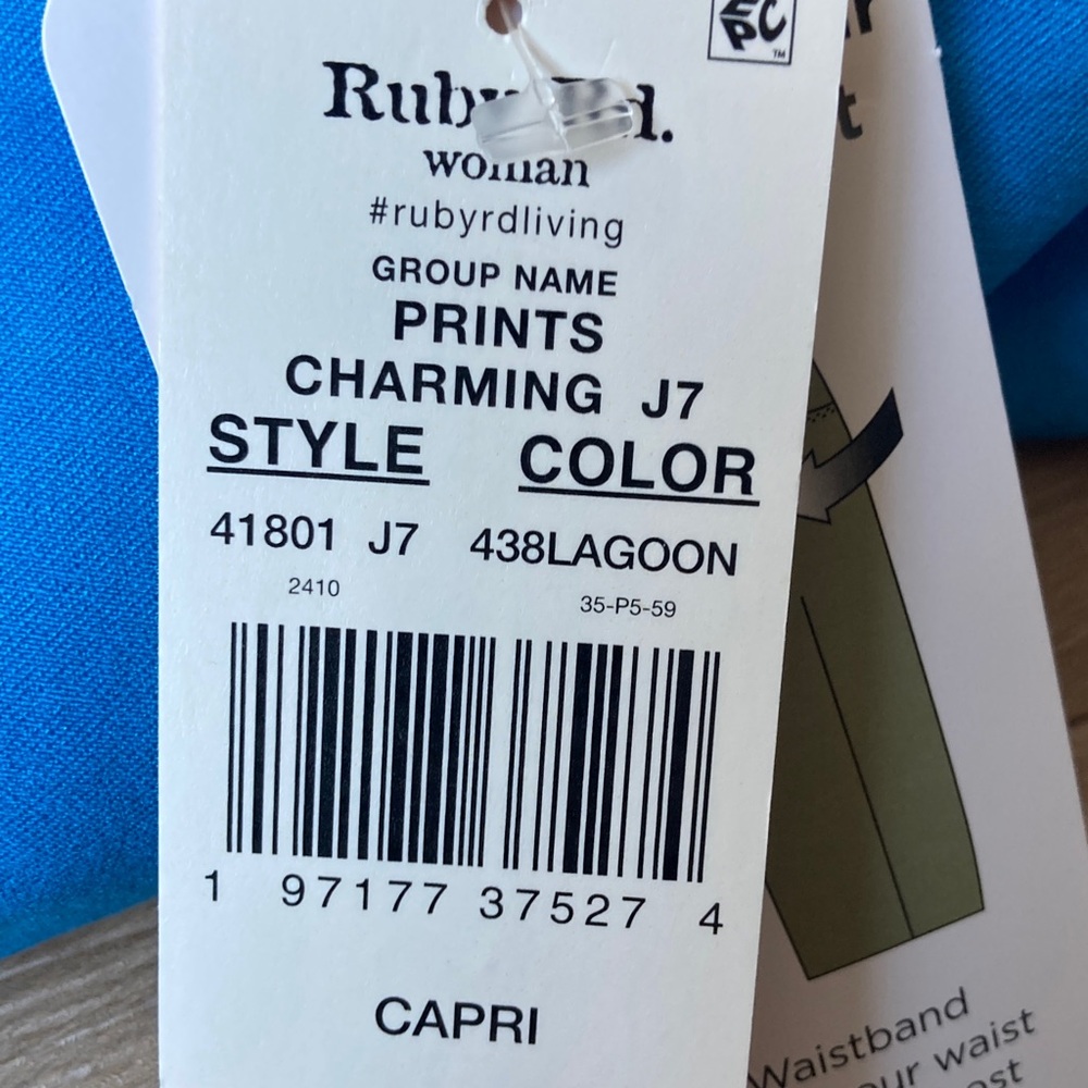 Ruby rd pull on Capri pant slimming contour waistband lagoon blue 22W - Picture 10 of 17